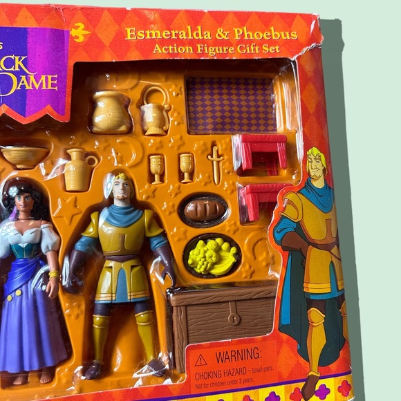 Vintage Disney Mattel 1997 Hunchback Of Norte Dame Esmerelda & Phoebus Toy Set - Picture 4 of 9